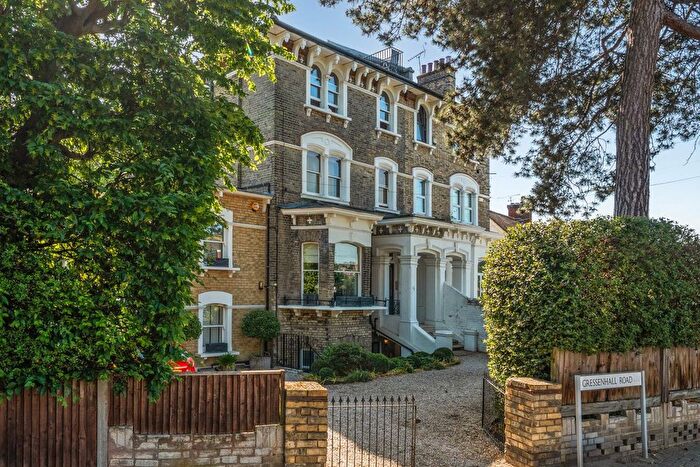 3 Bedroom Flat For Sale In Gressenhall Road, Putney, London, SW18