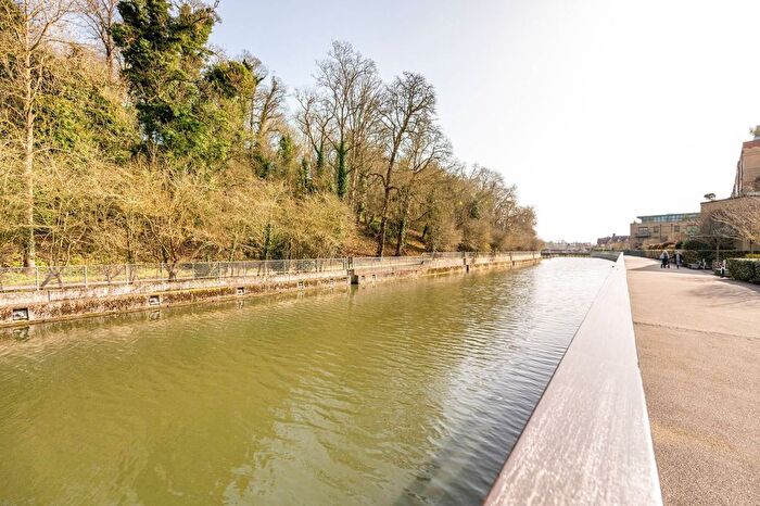 3 Bedroom Terraced House For Sale In Glen Island, Taplow, Maidenhead, SL6