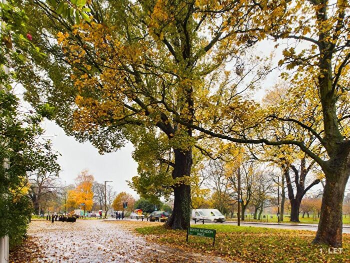 2 Bedroom Flat To Rent In Meadow Place, Marchmont, Edinburgh, EH9