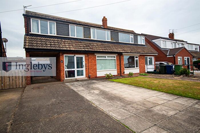 3 Bedroom Semi-Detached House For Sale In Mickledales Drive, Marske By The Sea, TS11