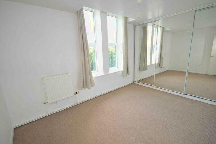 2 Bedroom Apartment To Rent In Park Road West, Claughton, CH43