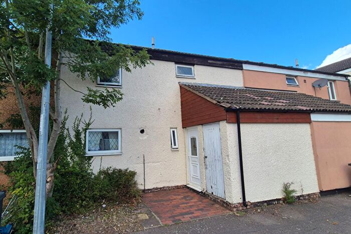 4 Bedroom Terraced House For Sale In Crabtree, Peterborough, PE4