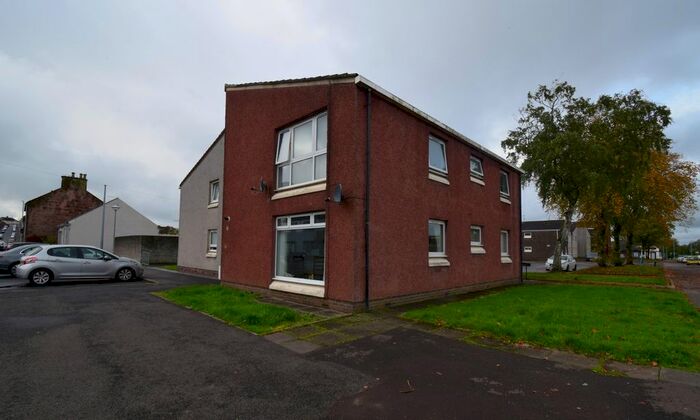 2 Bedroom Flat To Rent In Titchfield Street, Galston, KA4