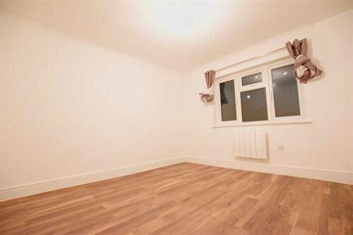 3 Bedroom Terraced House To Rent In Gresham Drive, Romford, RM6