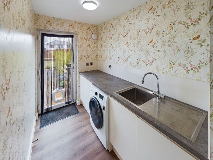 3 Bedroom Bungalow For Sale In Howford, Mauchline, KA5