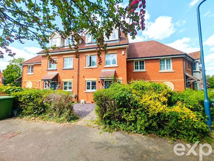 3 Bedroom Terraced House For Sale In Passmore Way, Tovil, Maidstone, ME15
