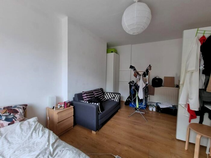 4 Bedroom Flat To Rent In Walworth Road, SE17