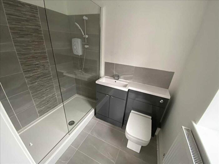 2 Bedroom Apartment To Rent In Ridgemere Close, Birmingham, B26