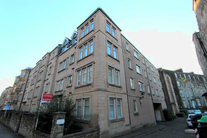 3 Bedroom Flat To Rent In Lauriston Gardens, Tollcross, Edinburgh, EH3