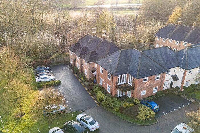 2 Bedroom Flat For Sale In Copperfields, West Wycombe, HP12
