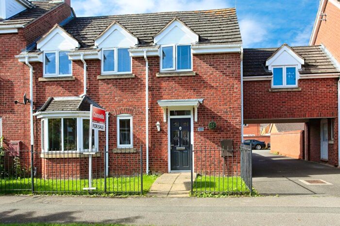 4 Bedroom Terraced House For Sale In Eagle Way, Hampton Vale, Peterborough, PE7