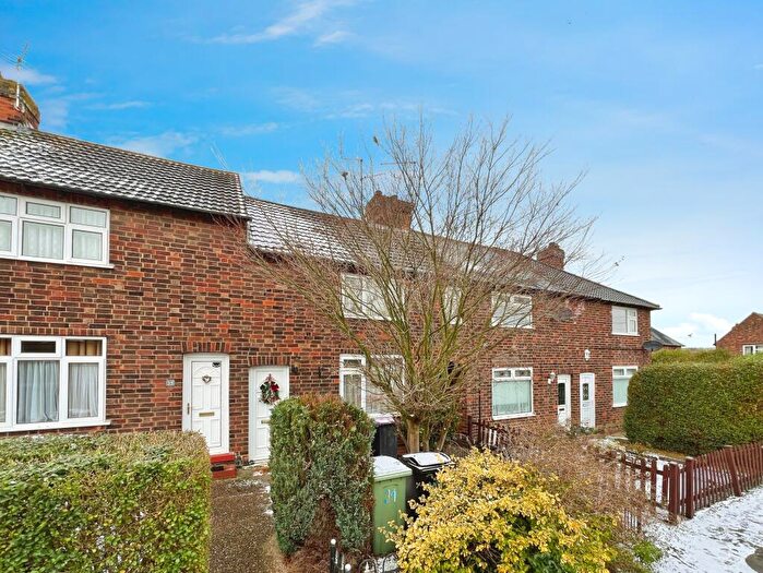 2 Bedroom Terraced House For Sale In Cowes Road, Grantham, Grantham, NG31