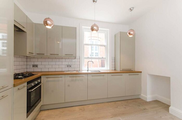 2 Bedroom Flat To Rent In Old Sailors House, Limehouse, London, E14