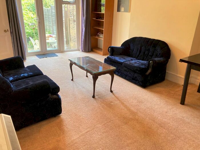 1 Bedroom Flat To Rent In Very Near Boileau Road Area, Ealing North Ealing Tube Area, W5