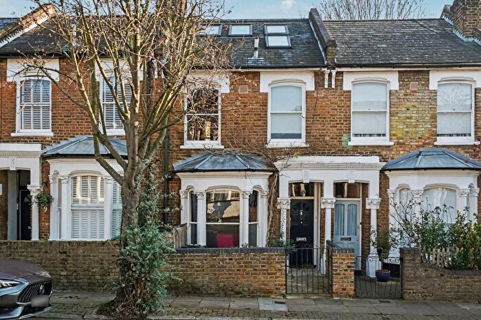 4 Bedroom Terraced House For Sale In Bracey Street, London, N4