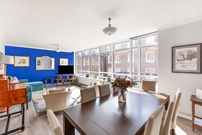 2 Bedroom Flat For Sale In Catherine Place, London, SW1E