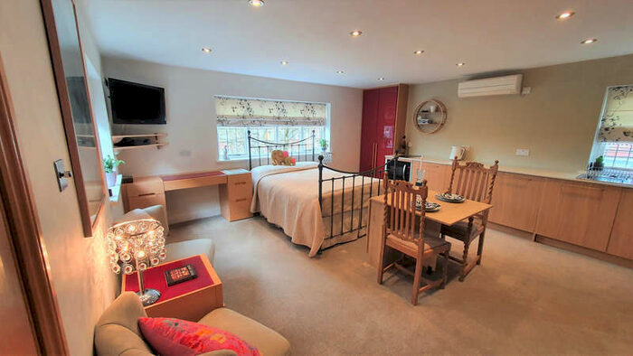 Flat To Rent In Buck Lane, Kingsbury, NW9