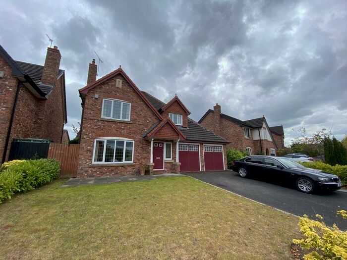 Houses for sale & to rent in CW9 8UN, Monarch Drive, Davenham And