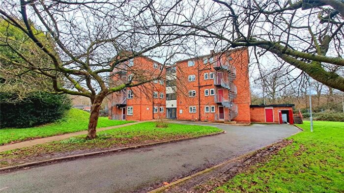 2 Bedroom Apartment For Sale In Torrington Drive, Thingwall, Wirral, CH61