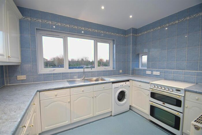 2 Bedroom Flat To Rent In Cannon Lane, Pinner, HA5
