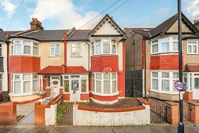 3 Bedroom Property For Sale In Dalmeny Avenue, London, SW16