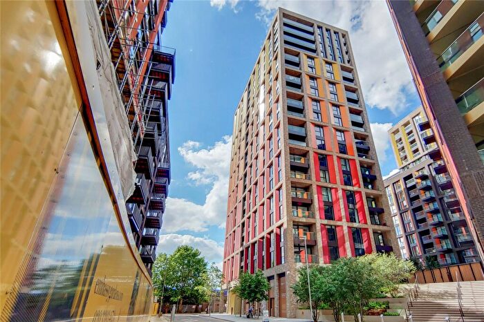 2 Bedroom Apartment To Rent In The Residence London, SW11