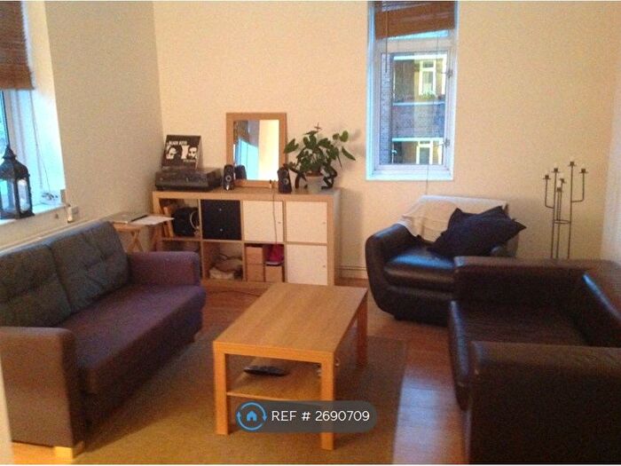 2 Bedroom Flat To Rent In Webb Estate, London, E5