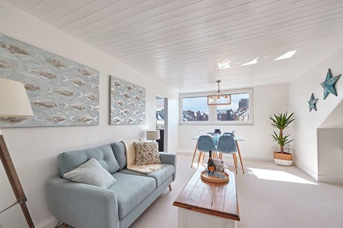 2 Bedroom Flat To Rent In Whitby, YO21