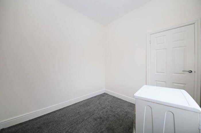 1 Bedroom Flat To Rent In Church Grove, Wigan, WN1