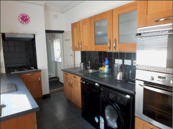 1 Bedroom Apartment To Rent In Guildford Road, Portsmouth, PO1