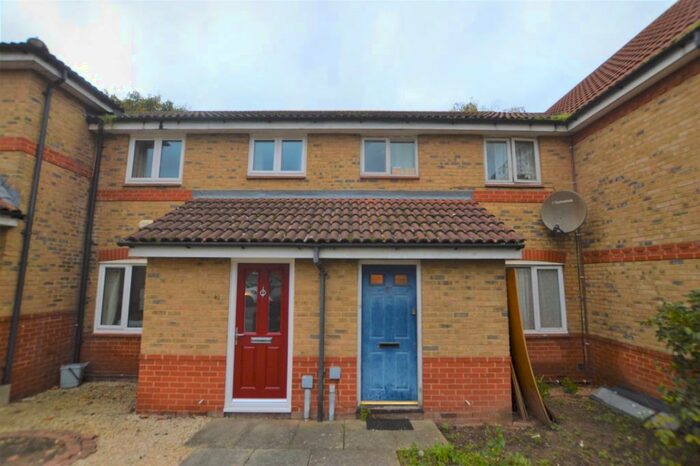 3 Bedroom Terraced House To Rent In Ridgewell Close Sydenham, SE26