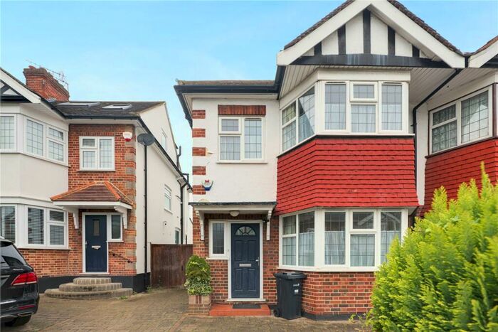 3 Bedroom House To Rent In Rodney Road, Wanstead, London, E11