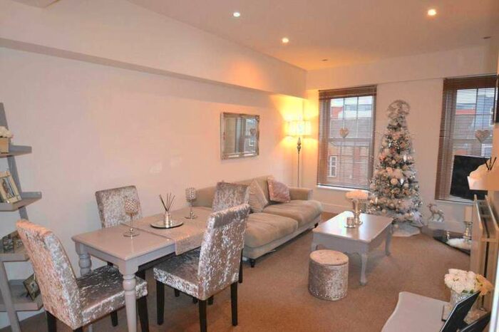 1 Bedroom Apartment To Rent In High Street, Epsom, KT19