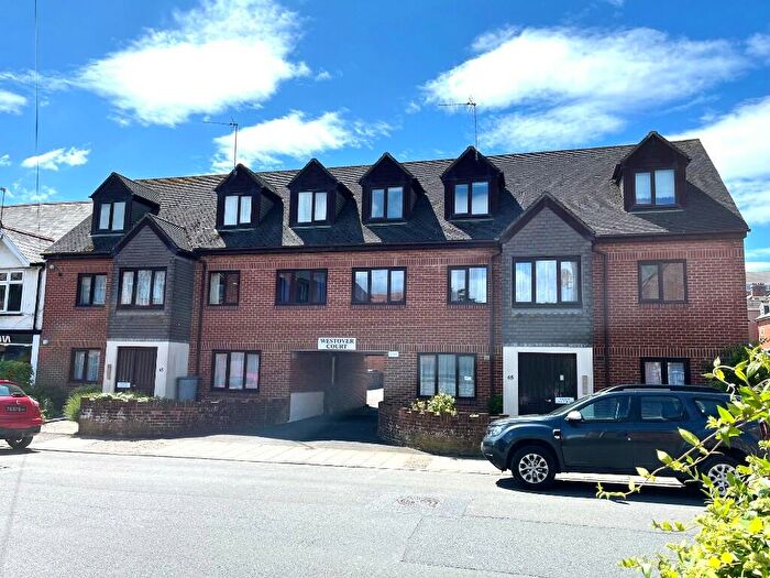 1 Bedroom Flat For Sale In Kings Road West, Swanage, Dorset, BH19