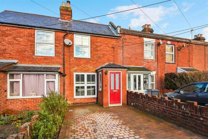 2 Bedroom House For Sale In Micheldever Road, Whitchurch, RG28