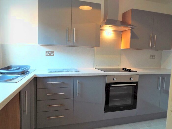 1 Bedroom Flat To Rent In Cross Mews, Eastgate, LN11