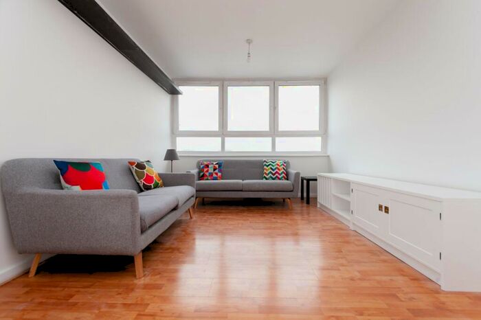 2 Bedroom Apartment To Rent In Roman Road, London, E2