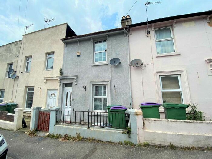 2 Bedroom Terraced House To Rent In Queen Street, Folkestone, CT20