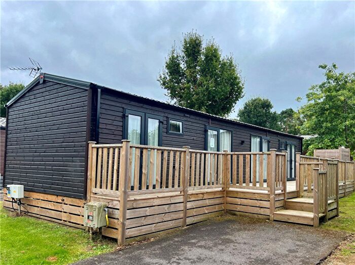 2 Bedroom Mobile/park Home For Sale In Farley Green, Albury, Guildford, Surrey, GU5