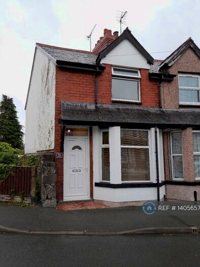 2 Bedroom End Of Terrace House To Rent In Broad Street, Llandudno Junction, LL31