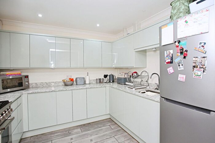 3 Bedroom End Terrace House For Sale In Shakespeare Road, Cwmbran, NP44