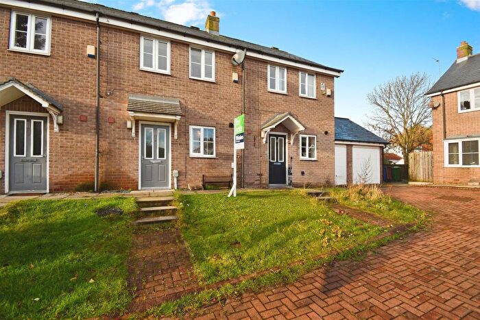 2 Bedroom Terraced House For Sale In Winston Churchill Close, Hessle, HU13