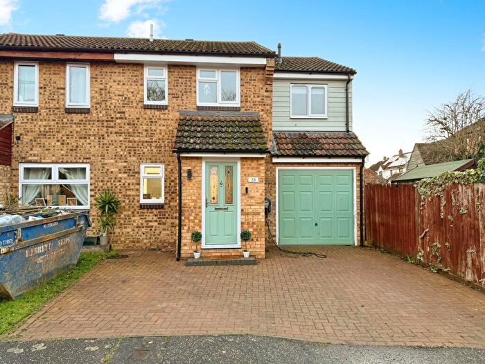 3 Bedroom Semi Detached House For Sale In Claudius Way, Witham, CM8