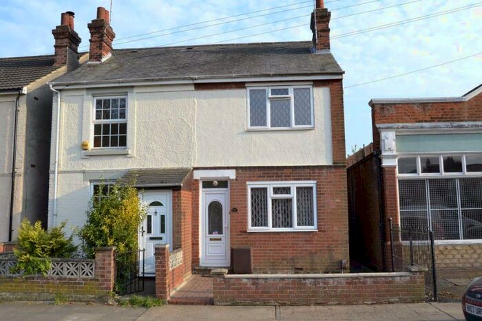 3 Bedroom House To Rent In New Town, CO2