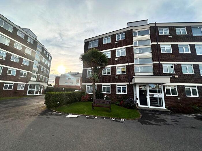 2 Bedroom Flat To Rent In Nyewood Lane, Bognor Regis, PO21