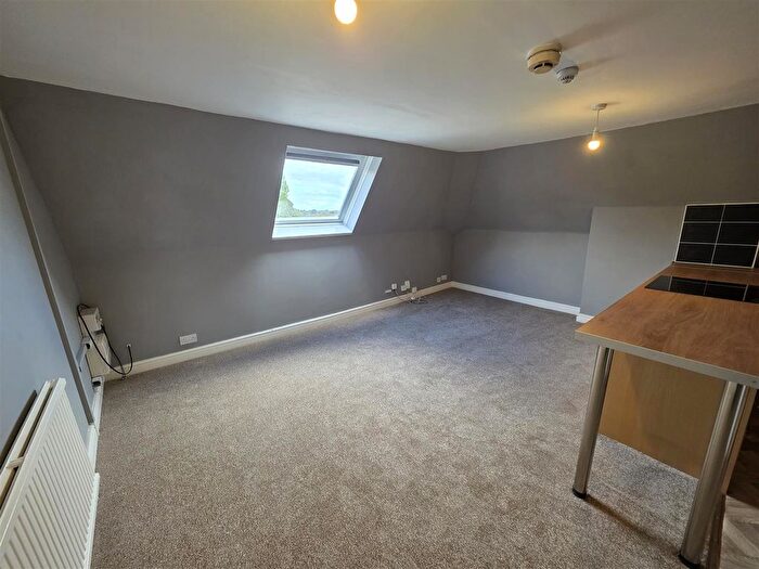 1 Bedroom Flat To Rent In Church Street, Westhoughton, Bolton, BL5