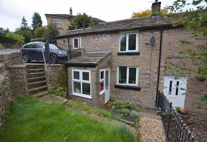 3 Bedroom Semi-Detached House To Rent In Elnor Lane, Whaley Bridge, SK23