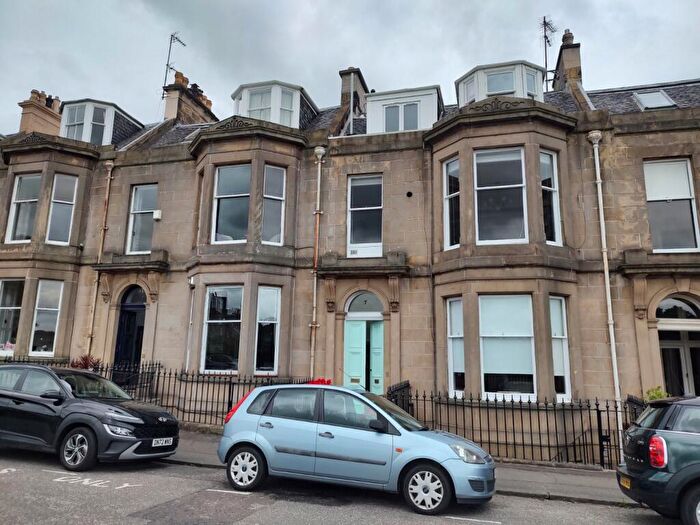 2 Bedroom Flat To Rent In Eildon Street, Edinburgh, Midlothian, EH3