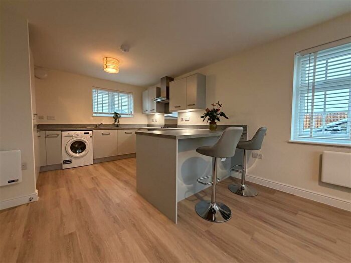 1 Bedroom Flat To Rent In Peartree Road, Warwick, CV34