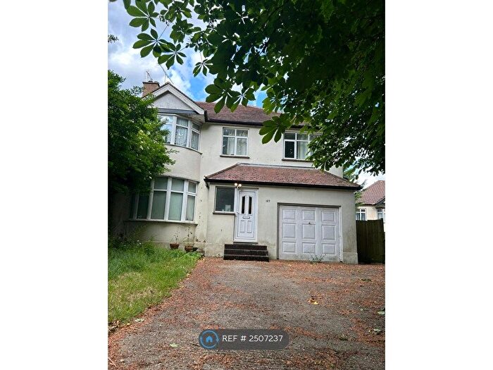 5 Bedroom Semi-Detached House To Rent In Uxbridge Road, Harrow, HA3
